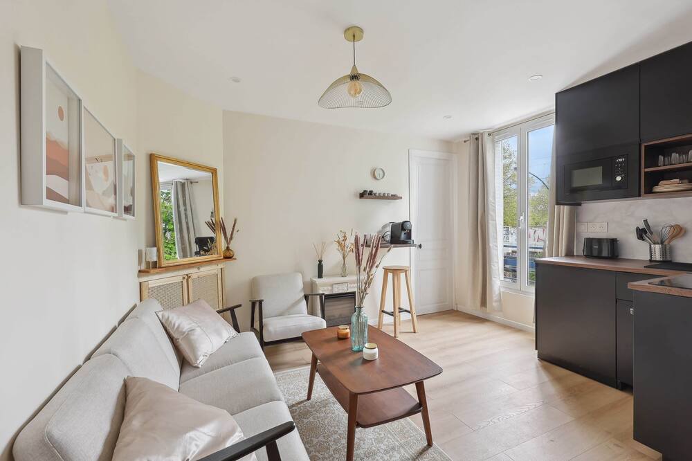 Photo of Livingroom in Saint-Ouen