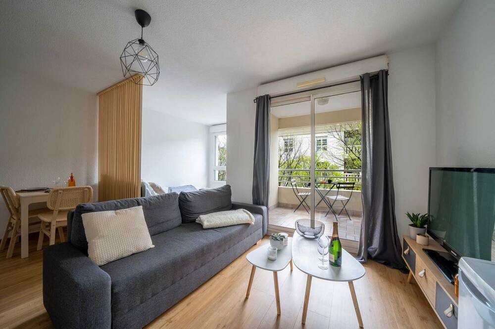 Photo of Livingroom in Antigone