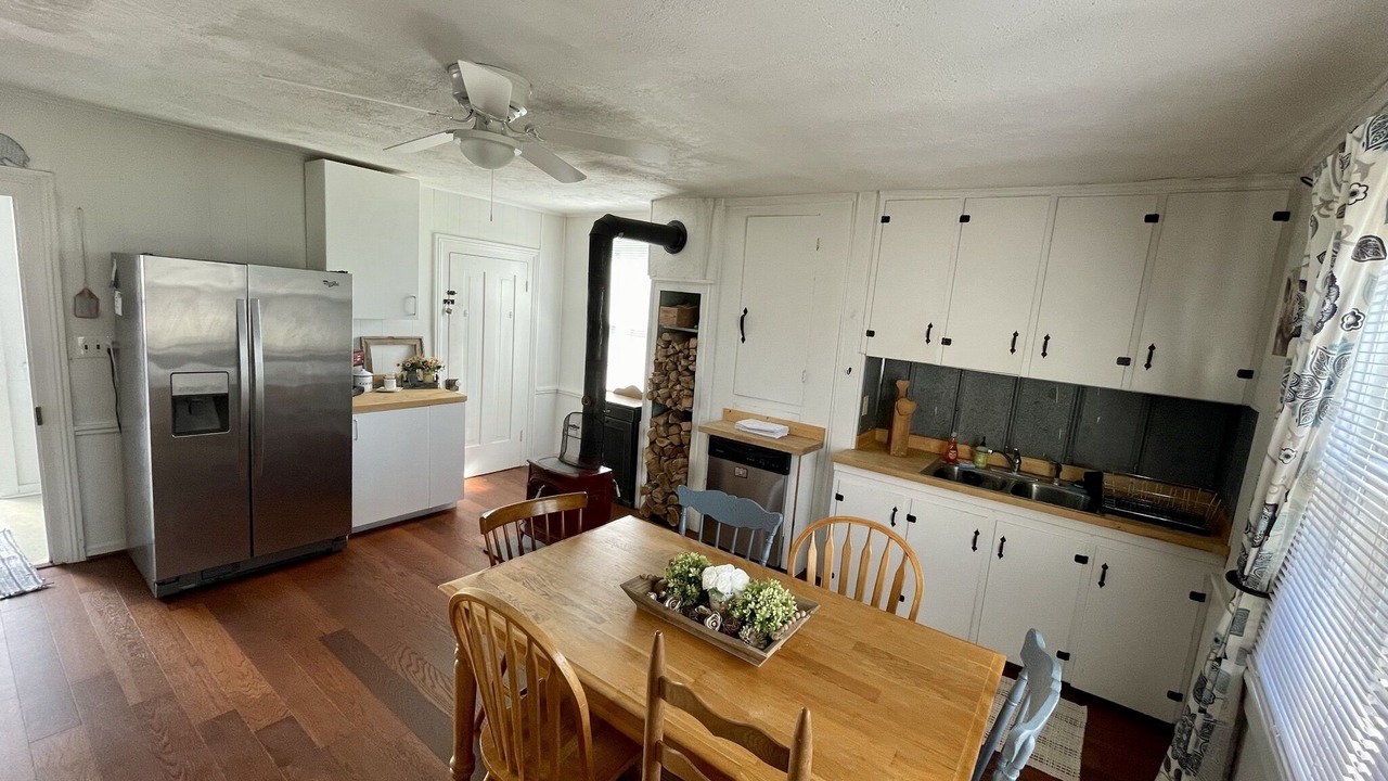Photo of Kitchen in Broadway
