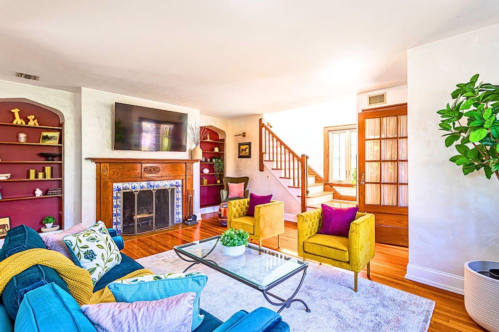 Photo of Livingroom in Tallman