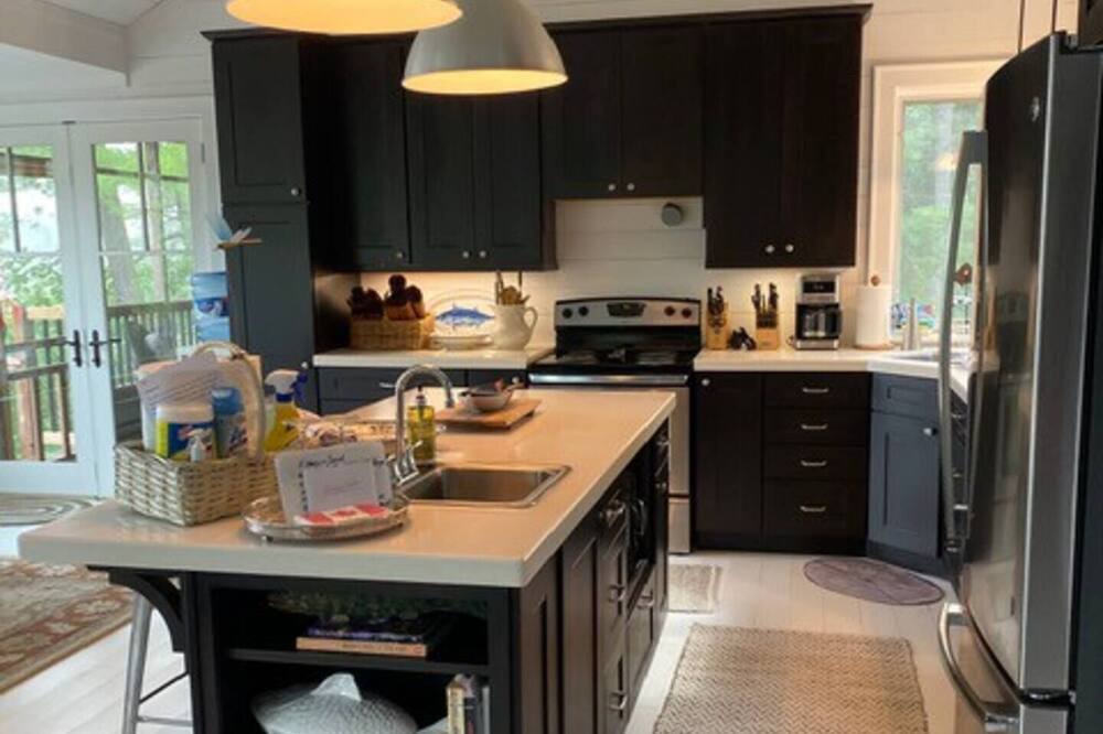 Photo of Kitchen in Byng Inlet