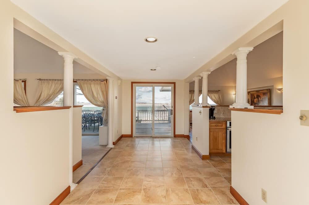Photo of Kitchen in Prides Crossing