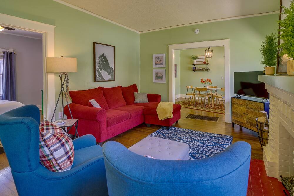 Photo of Livingroom in Downtown Tulsa