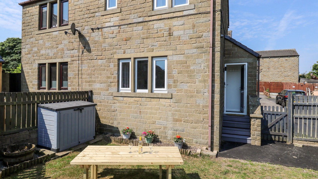 Photo of Others in Cartworth