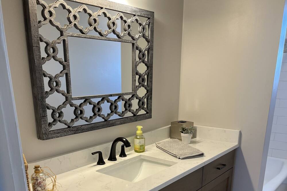 Photo of Bathroom in Bountiful