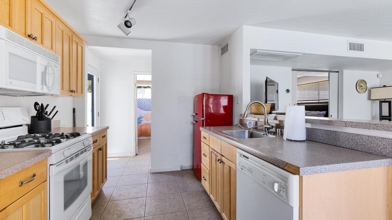Photo of Kitchen in Racquet Club Estates