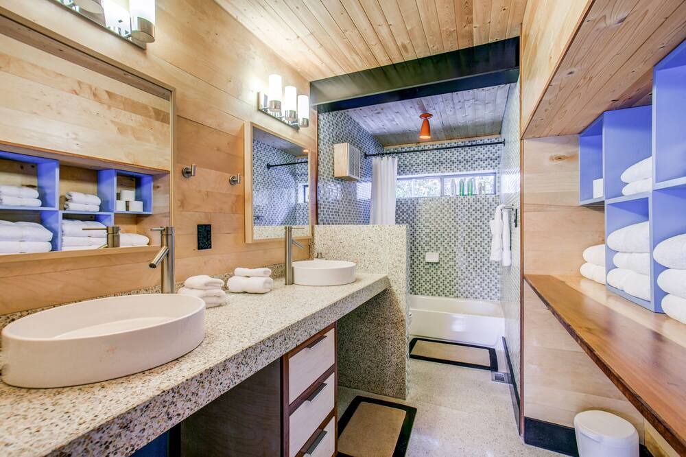 Photo of Bathroom in Lochwood