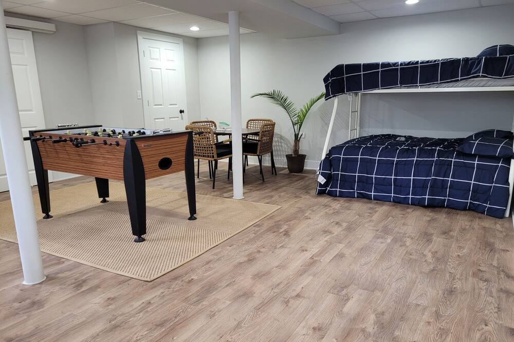 Photo of Bedroom in Solon Mills