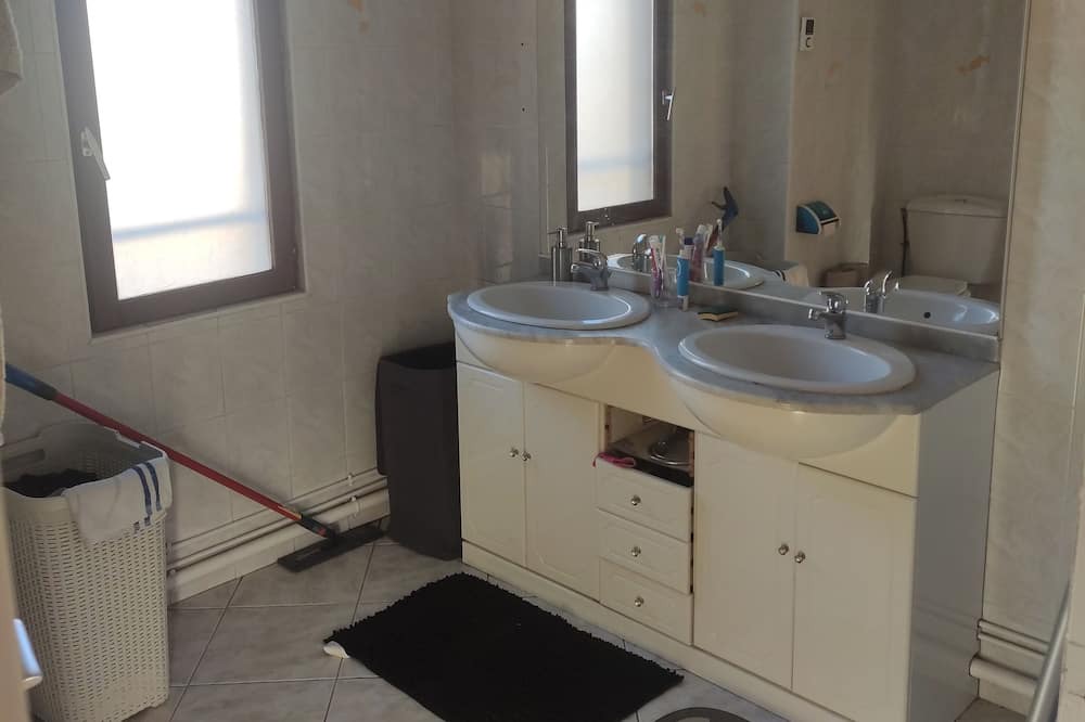 Photo of Bathroom in Carrieres-sous-Poissy