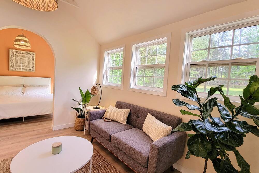 Photo of Others in Griffin