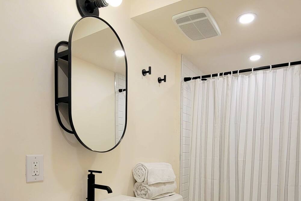 Photo of Bathroom in Griffin