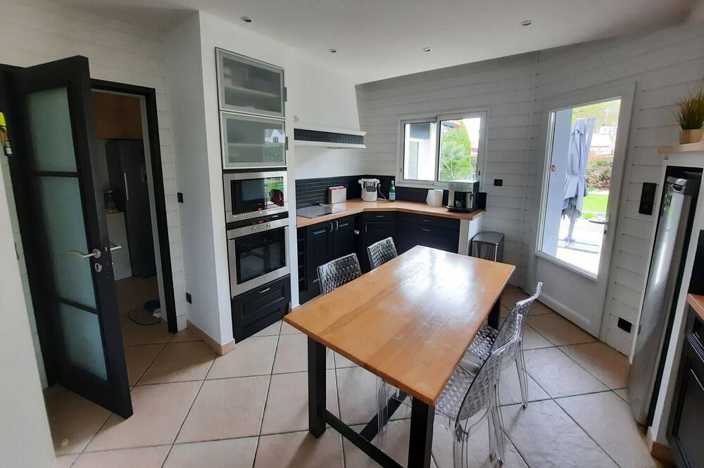 Photo of Kitchen in Saint-Brevin-l'Ocean