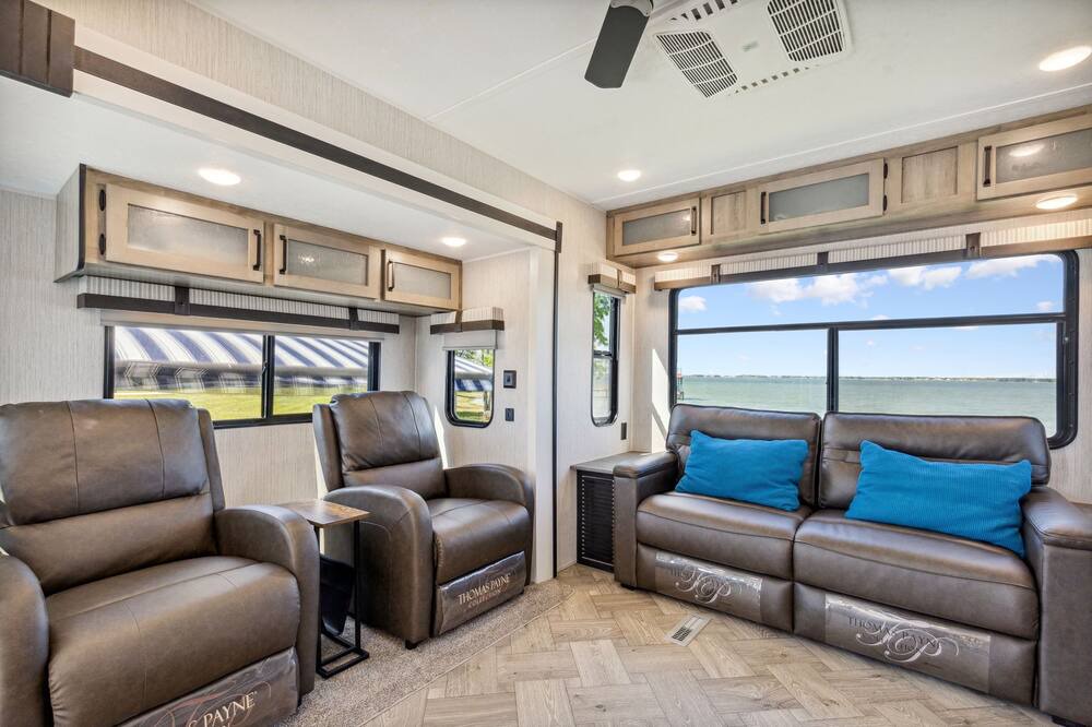 Photo of Livingroom in Kerens