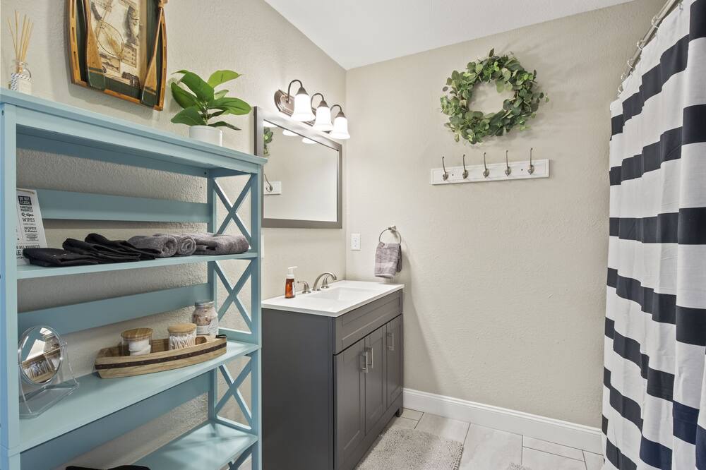 Photo of Bathroom in Lodi