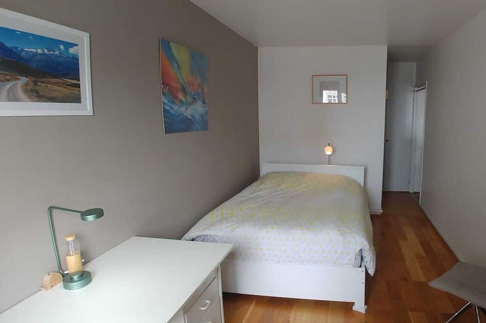 Photo of Bedroom in 13th Arrondissement