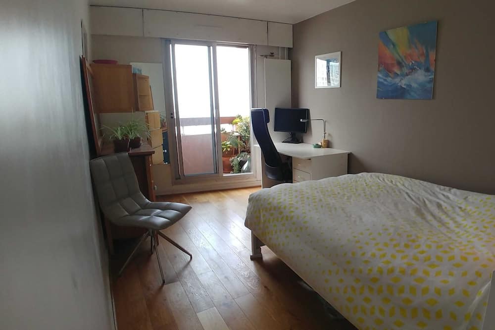 Photo of Bedroom in 13th Arrondissement