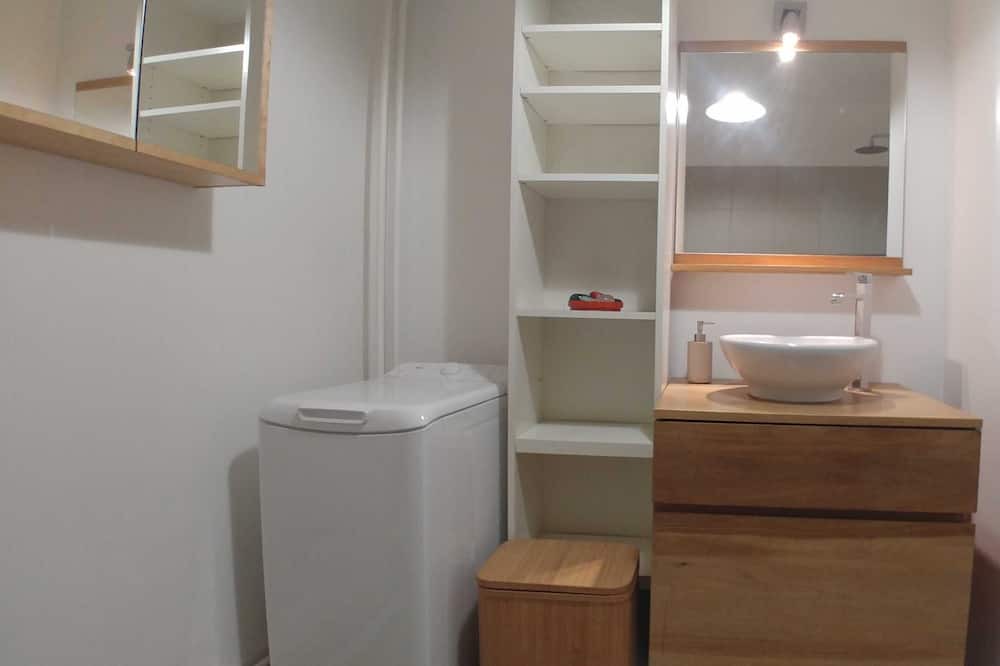 Photo of Bathroom in 13th Arrondissement