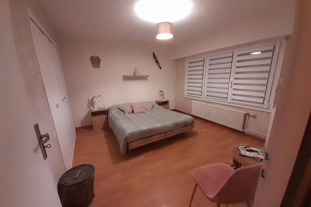 Photo of Bedroom in Coudekerque-Branche