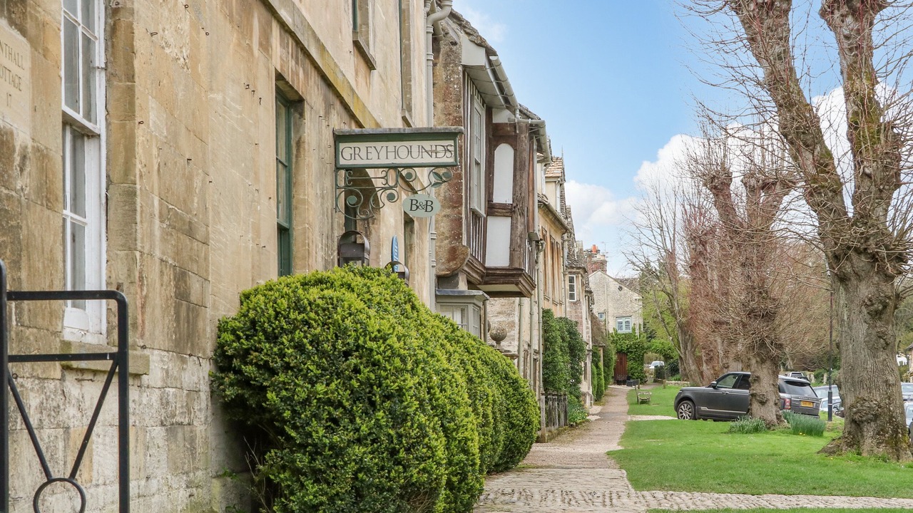 Photo of Outdoor in Burford