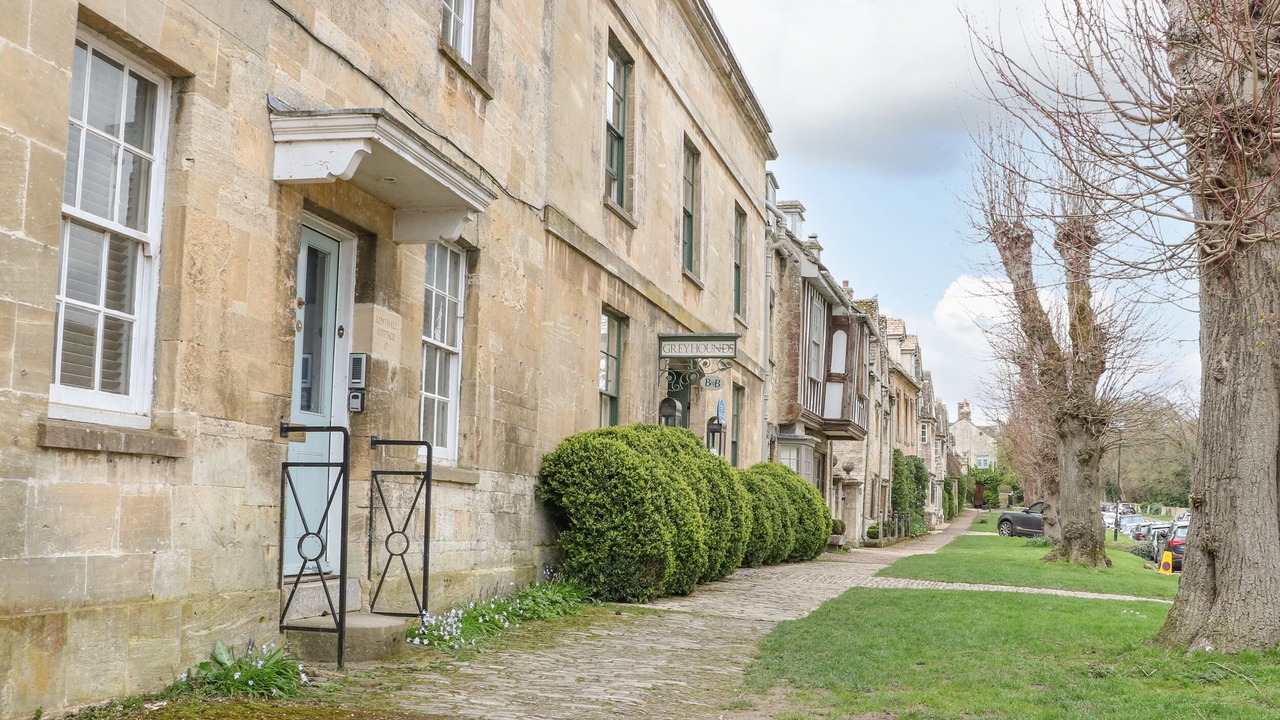 Photo of Outdoor in Burford