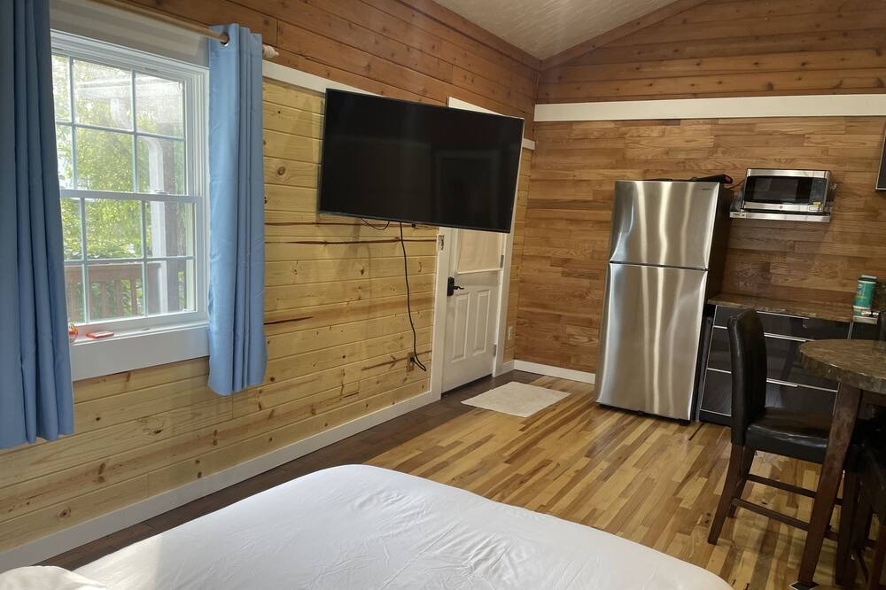 Photo of Bedroom in Roanoke