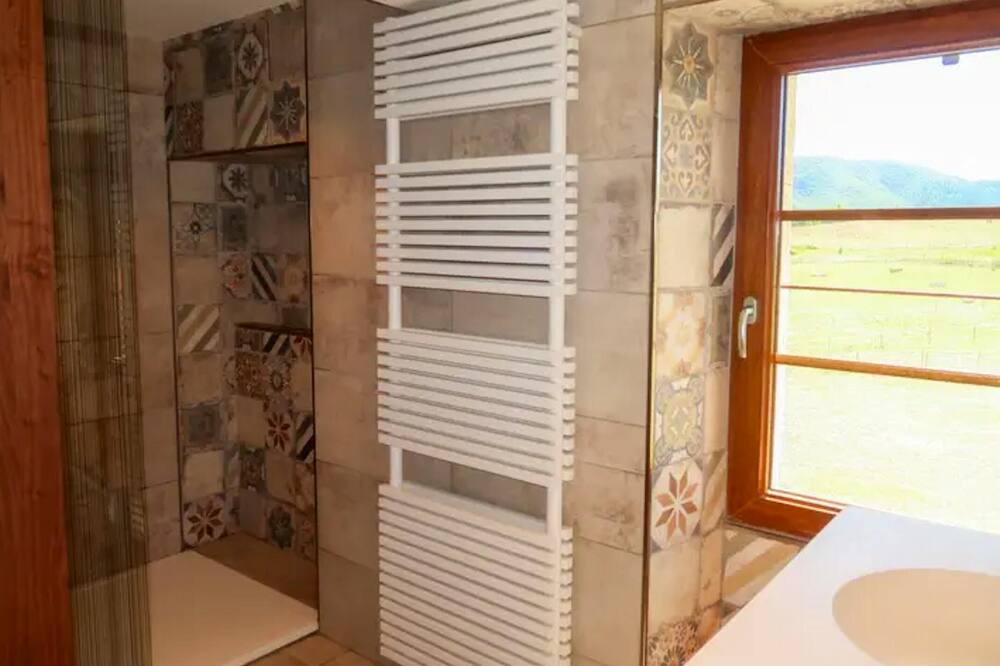 Photo of Bathroom in Saint Maime