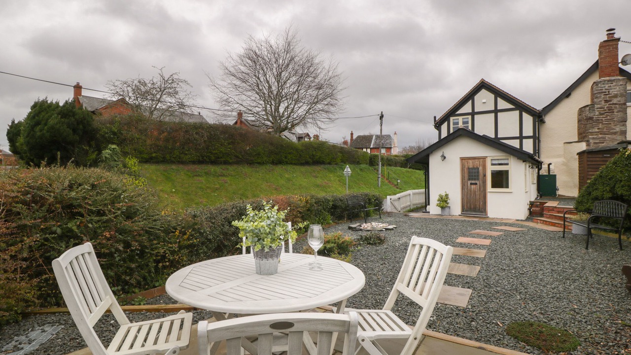 Photo of Outdoor in Westbrook Court