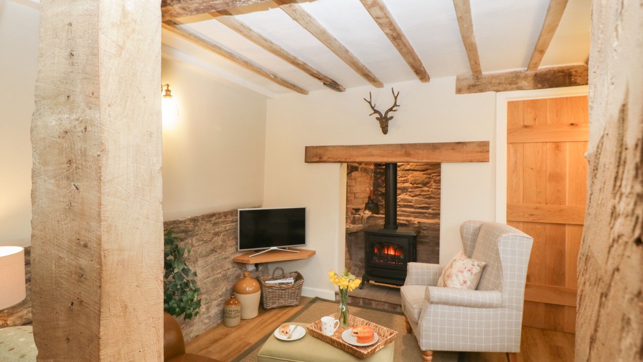 Photo of Livingroom in Westbrook Court