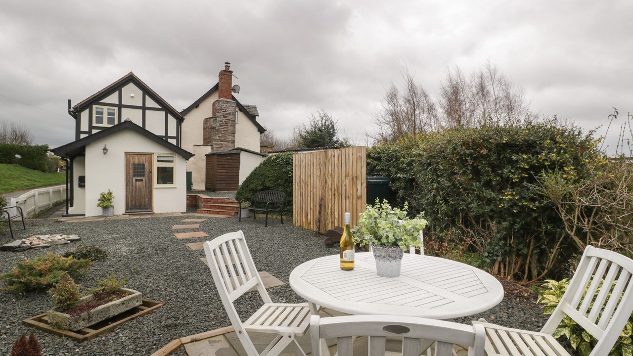 Photo of Outdoor in Westbrook Court