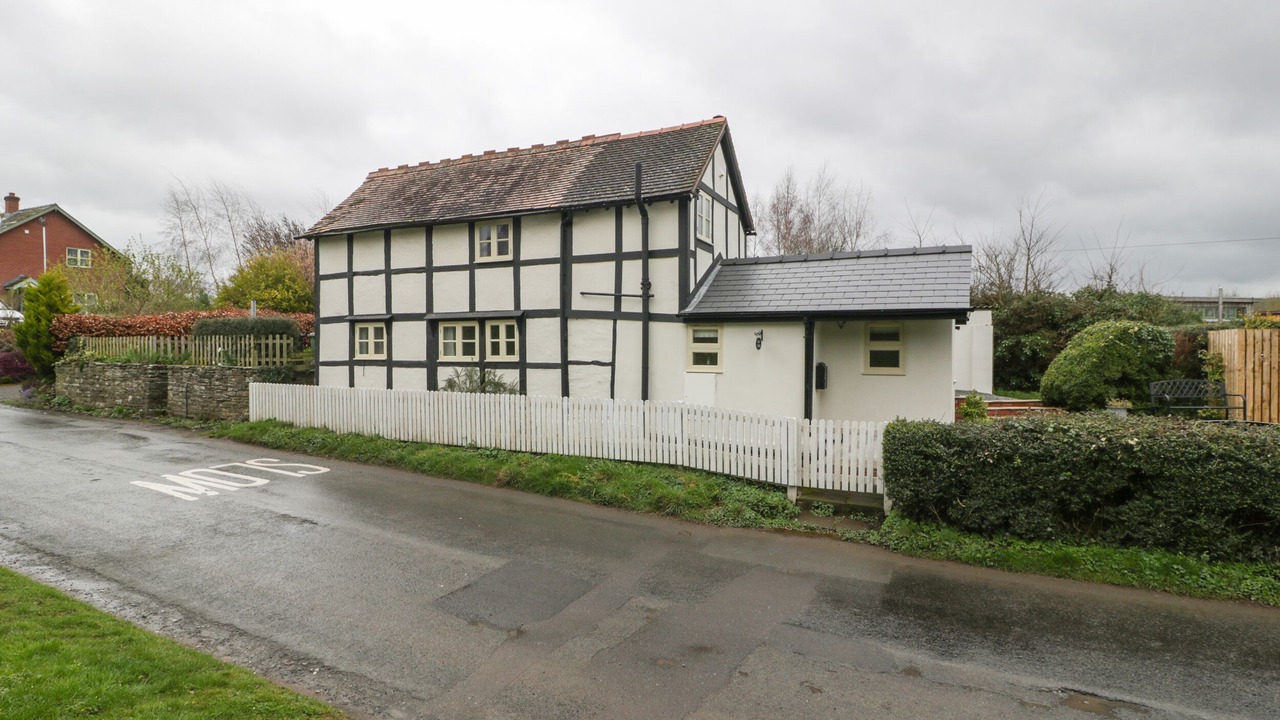 Photo of Outdoor in Westbrook Court