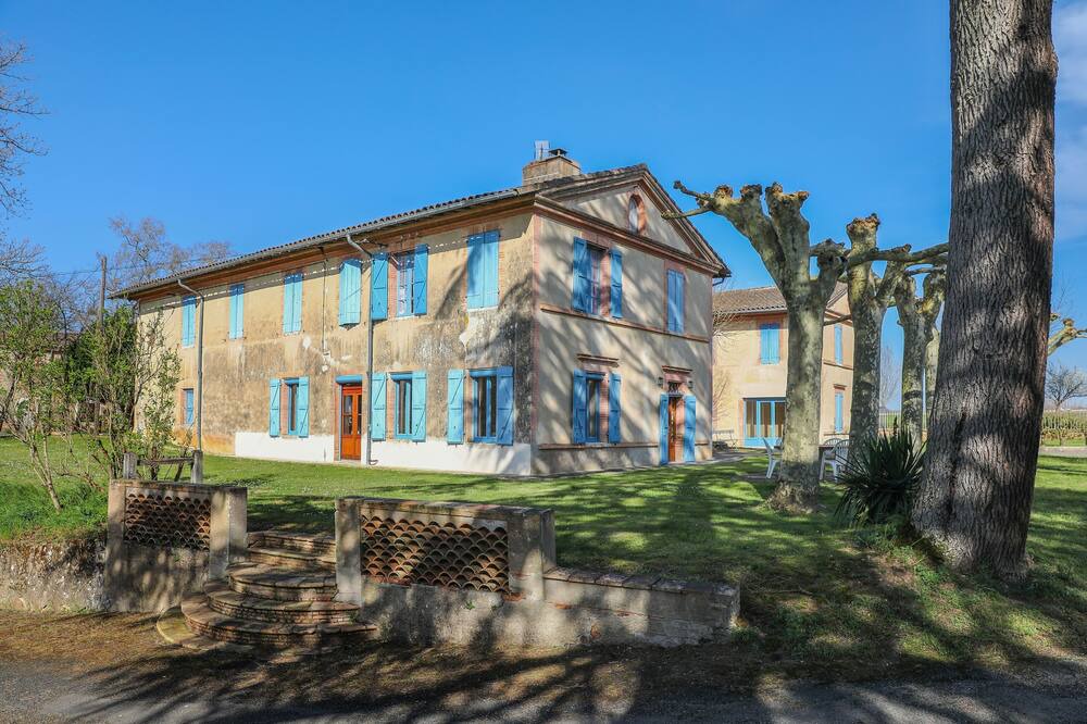 Photo of Outdoor in Montans