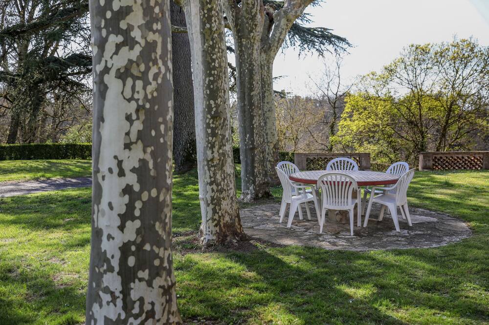 Photo of Outdoor in Montans
