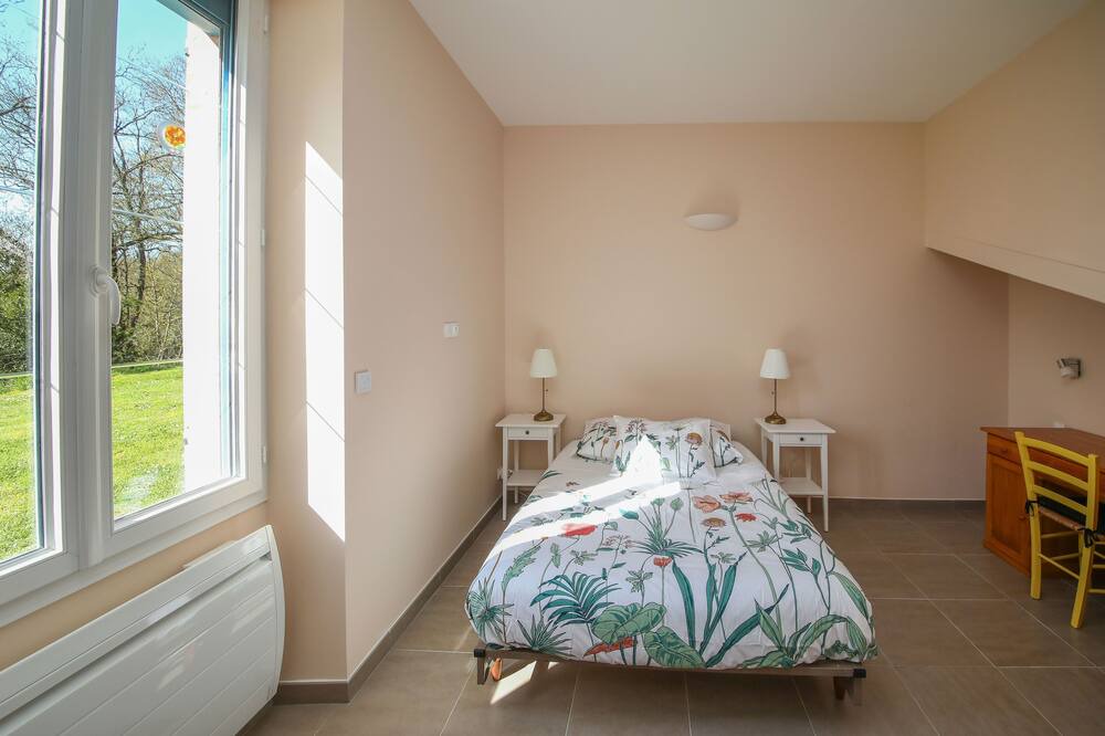 Photo of Bedroom in Montans