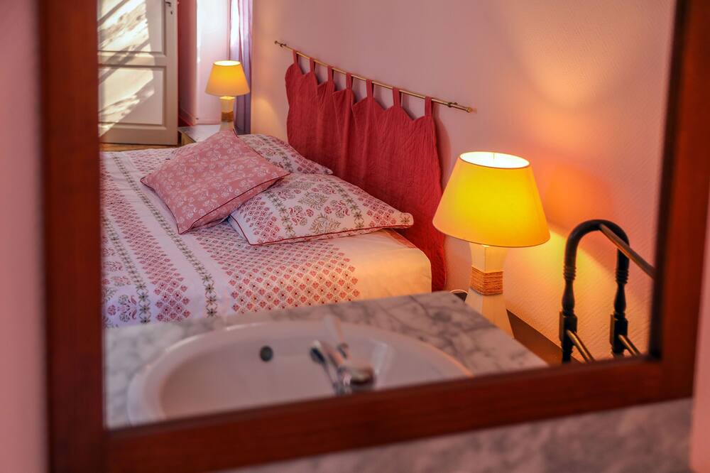 Photo of Bedroom in Montans