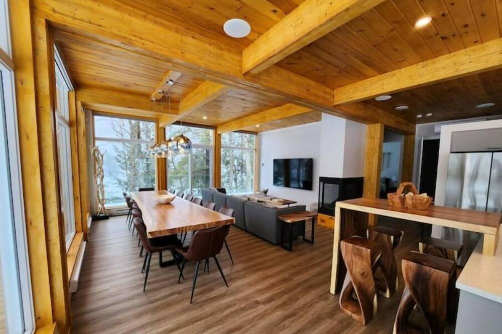 Photo of Kitchen in Chute-Saint-Philippe