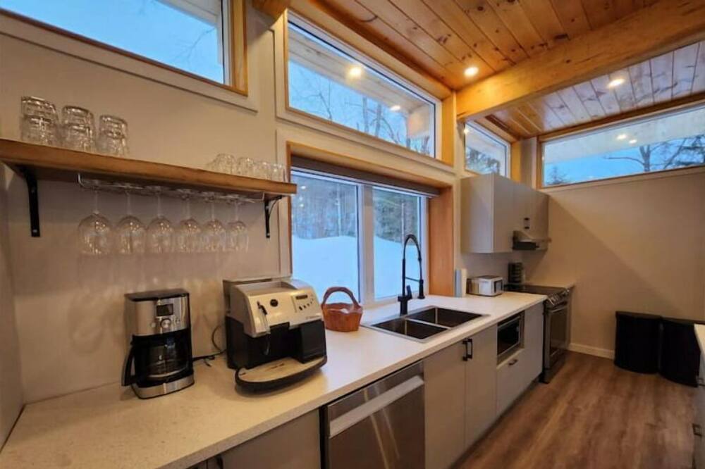 Photo of Kitchen in Chute-Saint-Philippe
