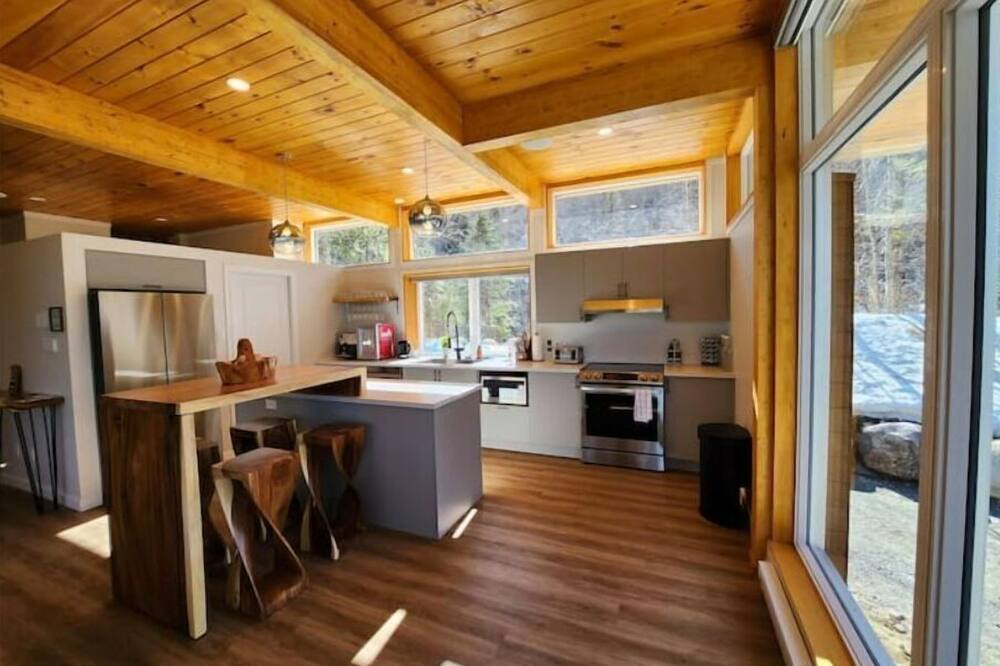 Photo of Kitchen in Chute-Saint-Philippe
