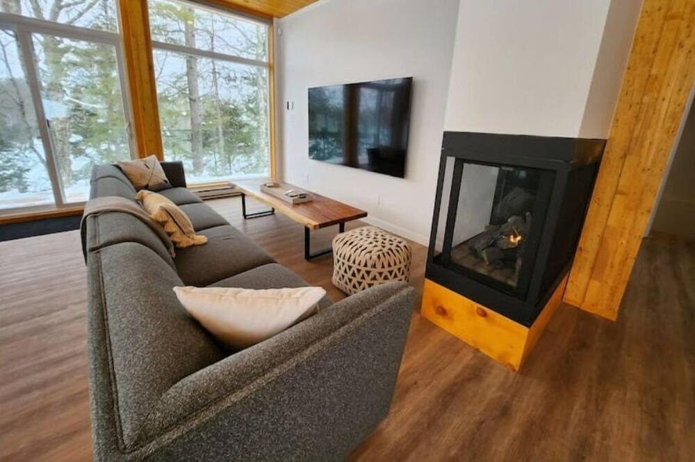 Photo of Livingroom in Chute-Saint-Philippe