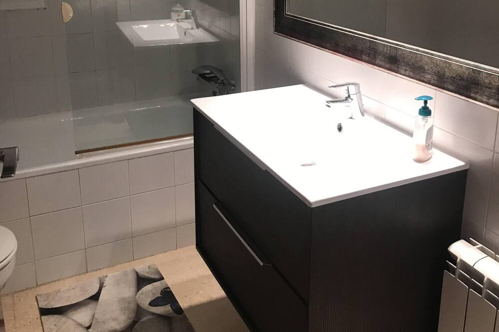 Photo of Bathroom in Salt