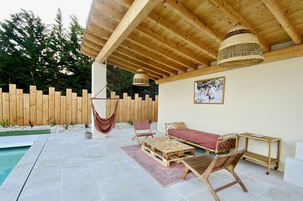 Photo of Outdoor in Roussas