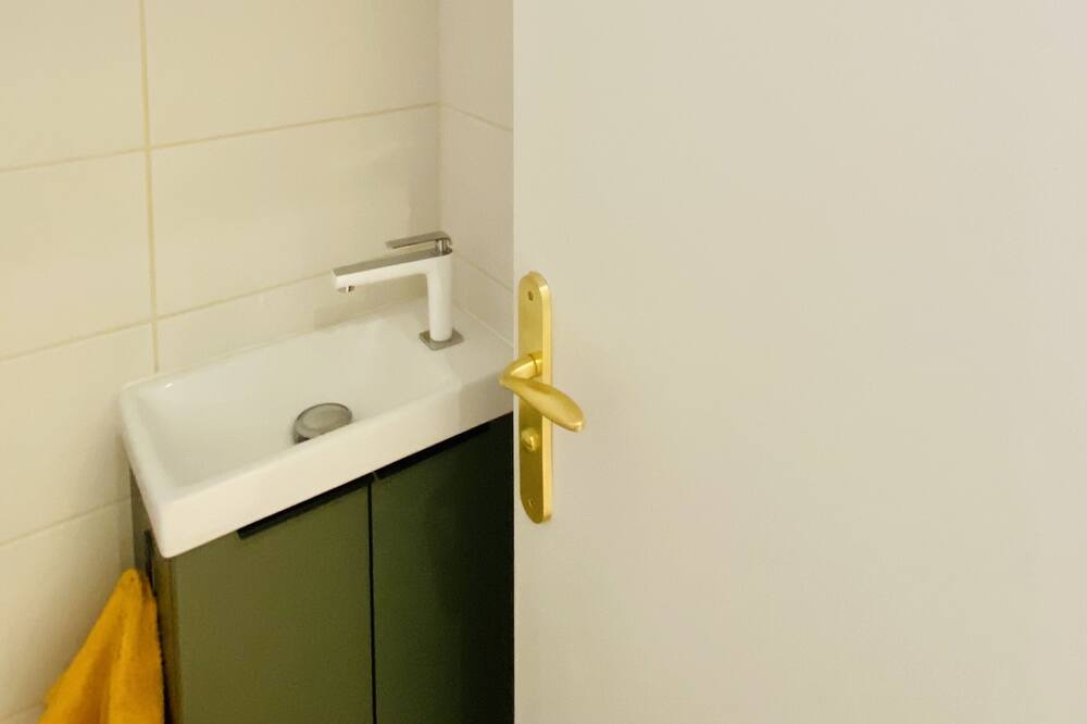 Photo of Bathroom in Roussas