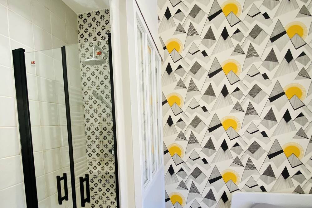 Photo of Bathroom in Roussas