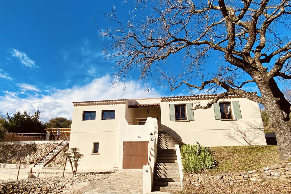Photo of Outdoor in Roussas