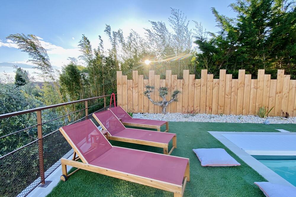 Photo of Outdoor in Roussas
