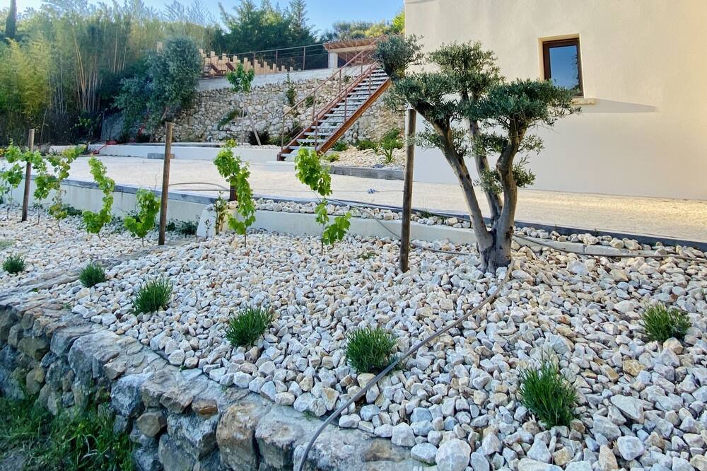 Photo of Outdoor in Roussas