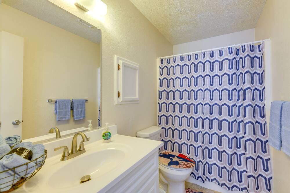 Photo of Bathroom in Flour Bluff