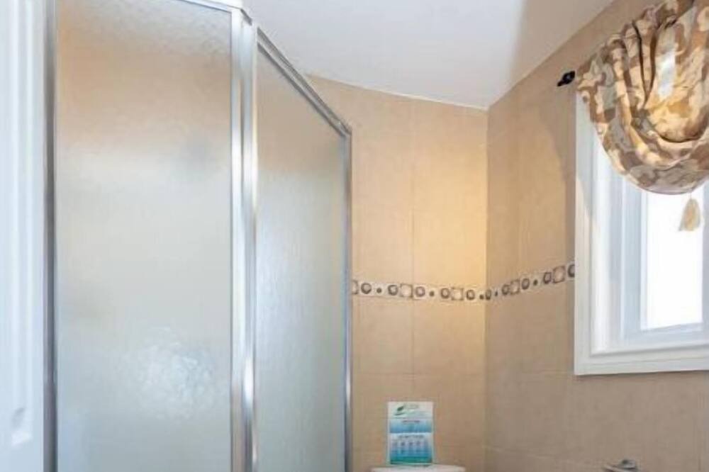 Photo of Bathroom in Dashwood