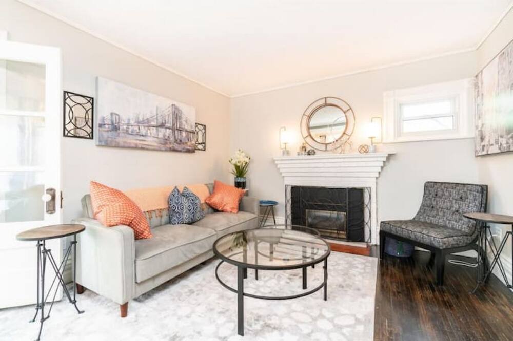 Photo of Livingroom in North London
