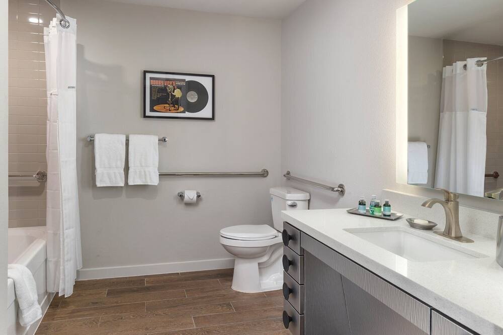 Photo of Bathroom in West End