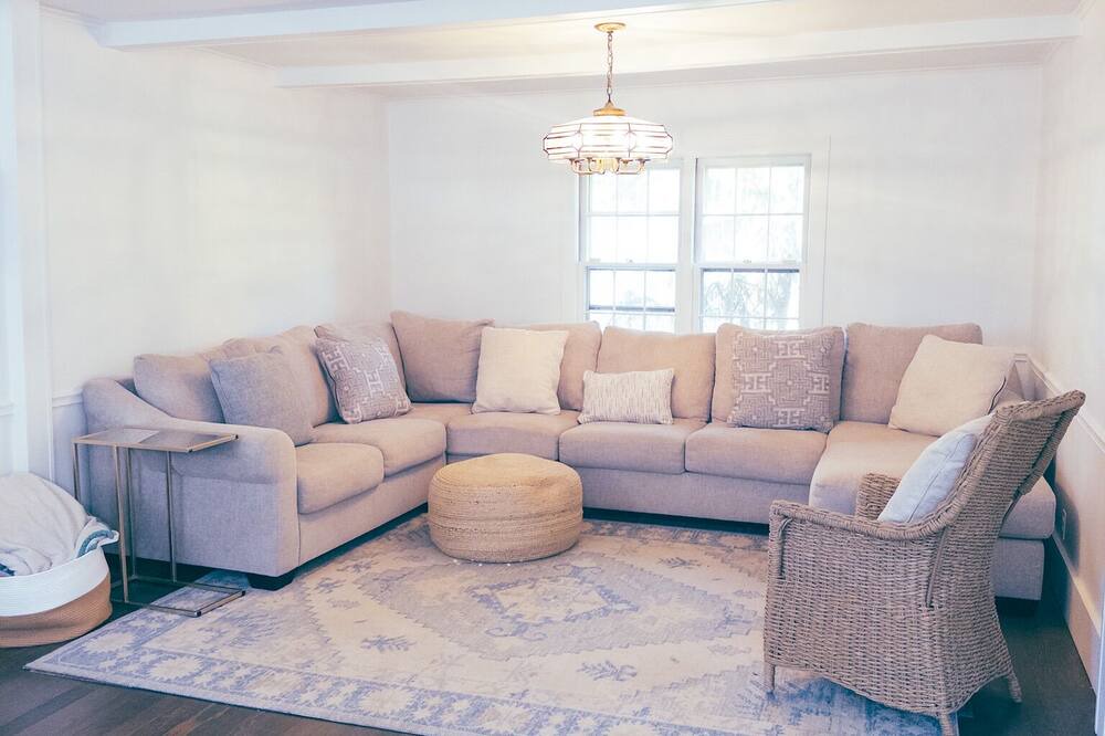Photo of Livingroom in Pittsford